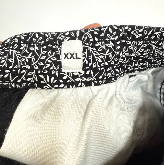 Jack & Jones B&W floral print linen shorts - Picture 5 of 8